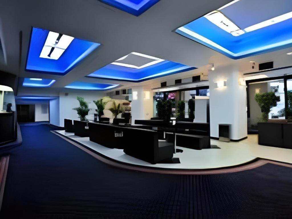 Tokyo Business Hotel Eksteriør billede